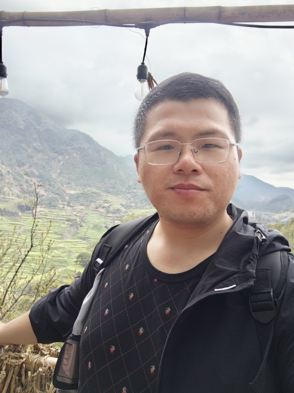 青山的第三张照片--渭南相亲服务中心