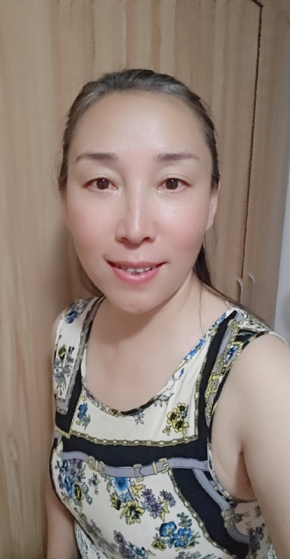 晓琴的第二张照片--渭南相亲服务中心