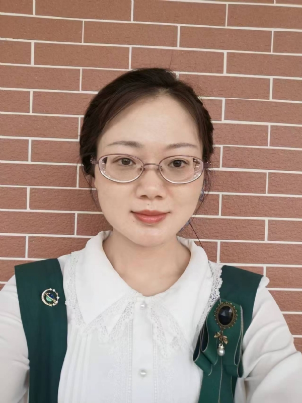 Lily的第二张照片--渭南相亲服务中心