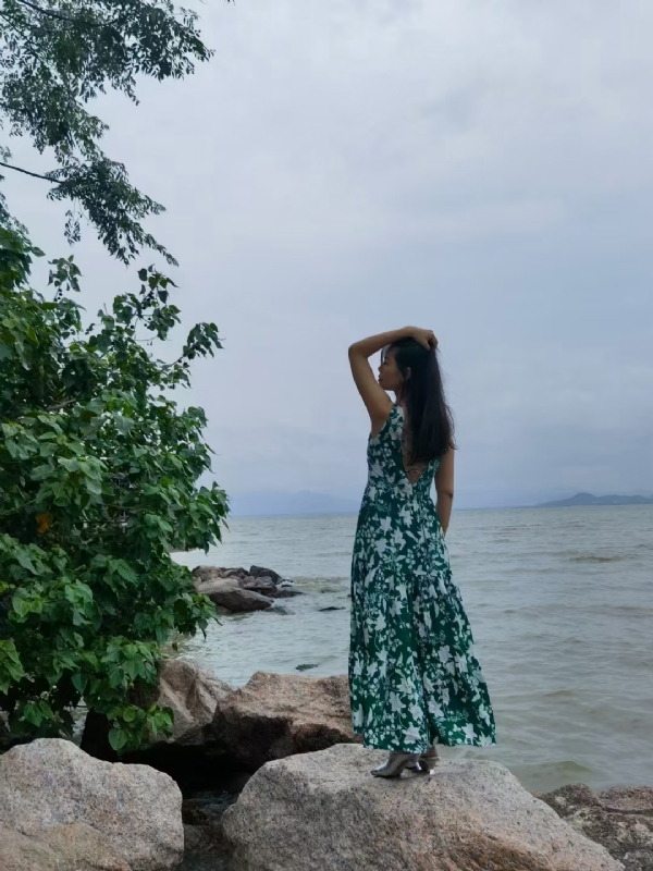 甜以待人的第四张照片--渭南相亲服务中心