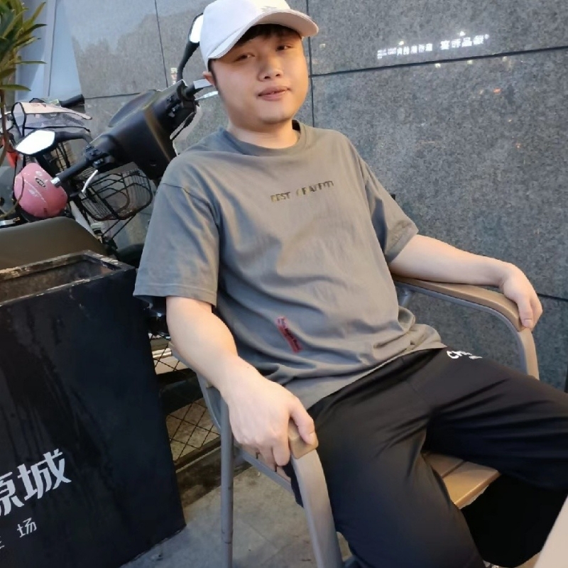风吹半夏的第一张照片--渭南相亲服务中心