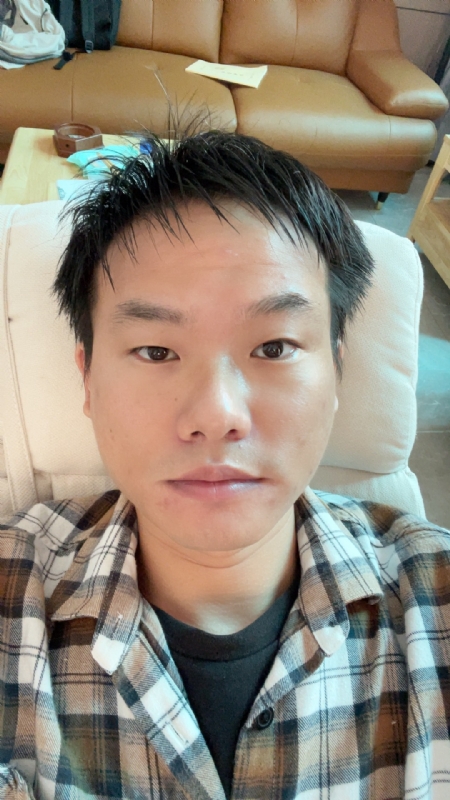 向日葵的第一张照片--渭南相亲服务中心