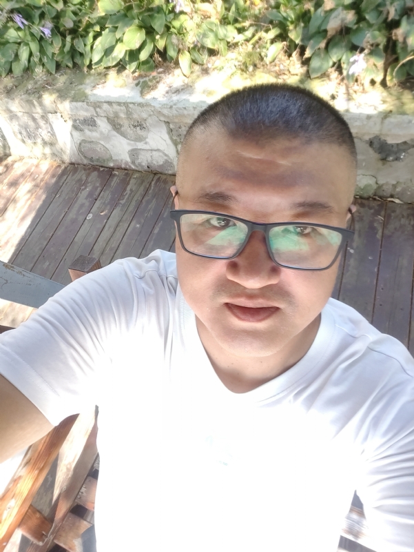 羊十八的第一张照片--渭南相亲服务中心