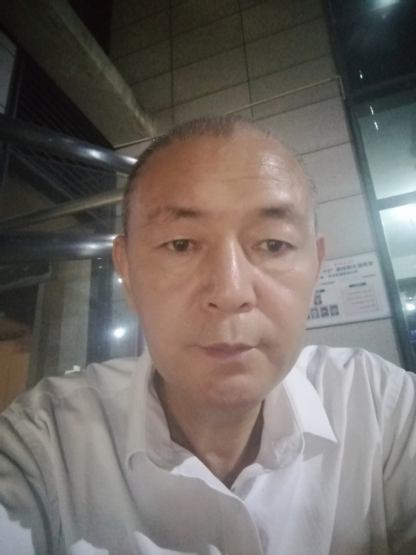 老李的第一张照片--渭南相亲服务中心
