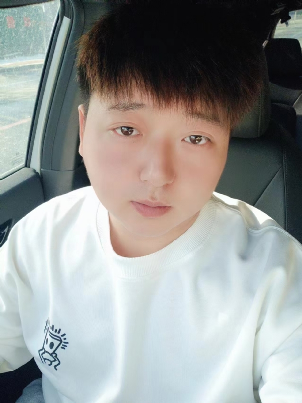 可乐加冰的第一张照片--渭南相亲服务中心