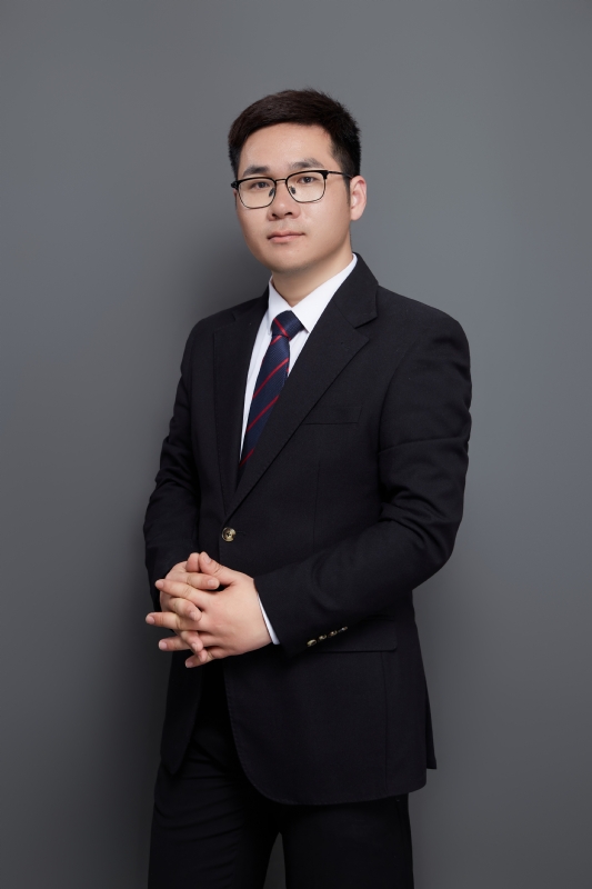 认真的第一张照片--渭南相亲服务中心