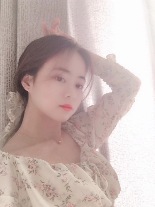 泡芙的第五张照片--渭南相亲服务中心