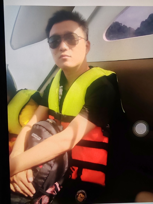 座看烟霞散的第一张照片--渭南相亲服务中心