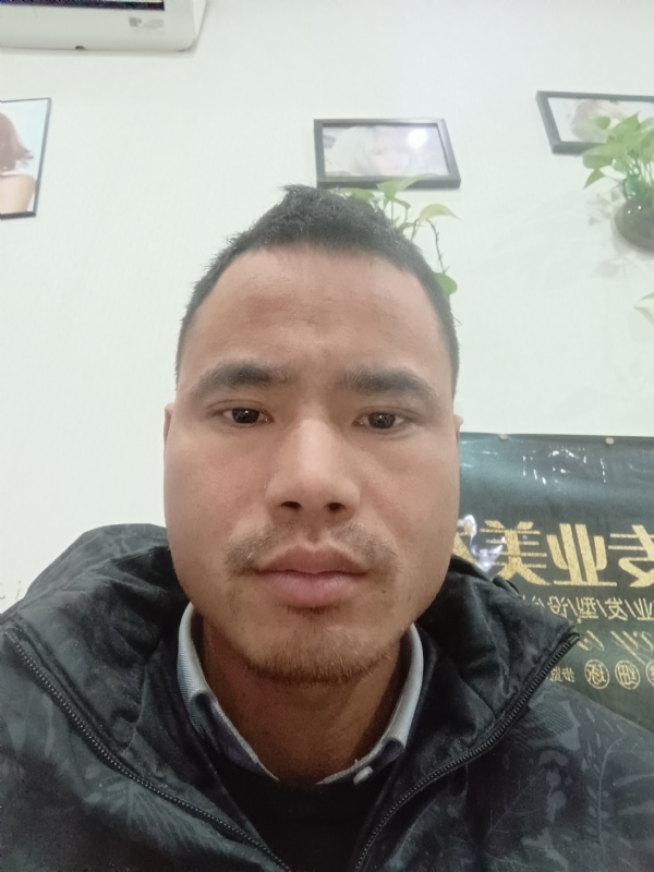 liuliyong的第一张照片--渭南相亲服务中心