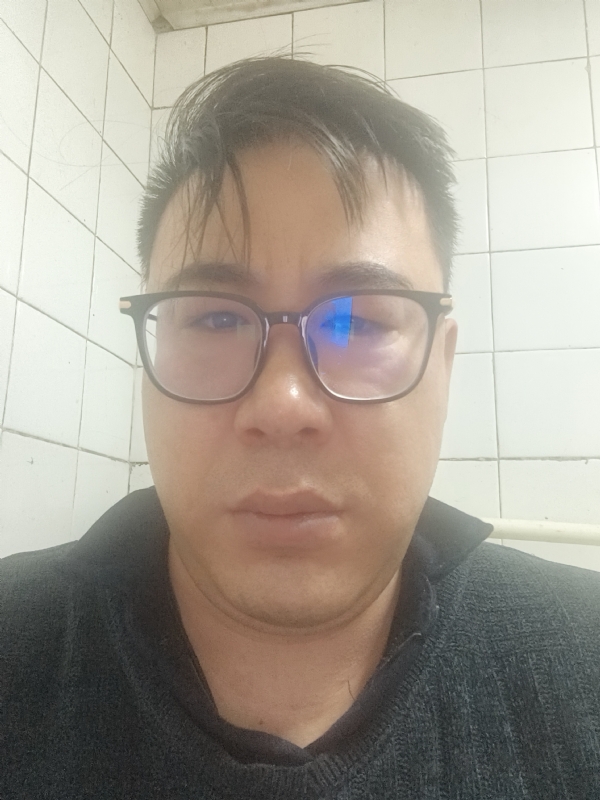 迷失自我的第一张照片--渭南相亲服务中心