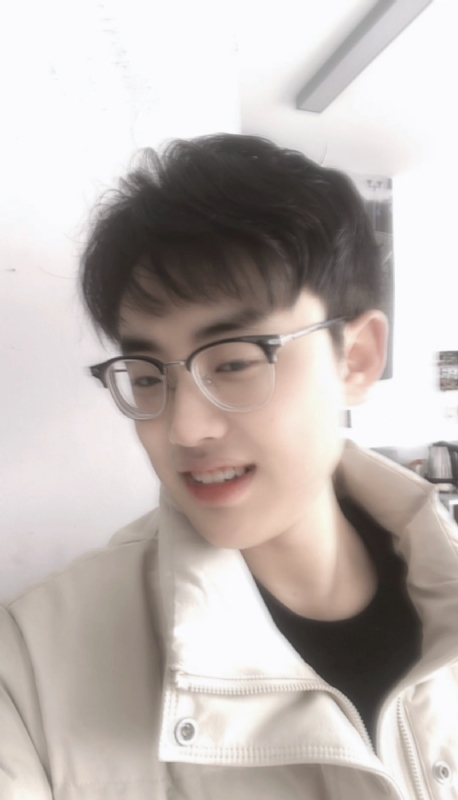 梁21的第一张照片--渭南相亲服务中心