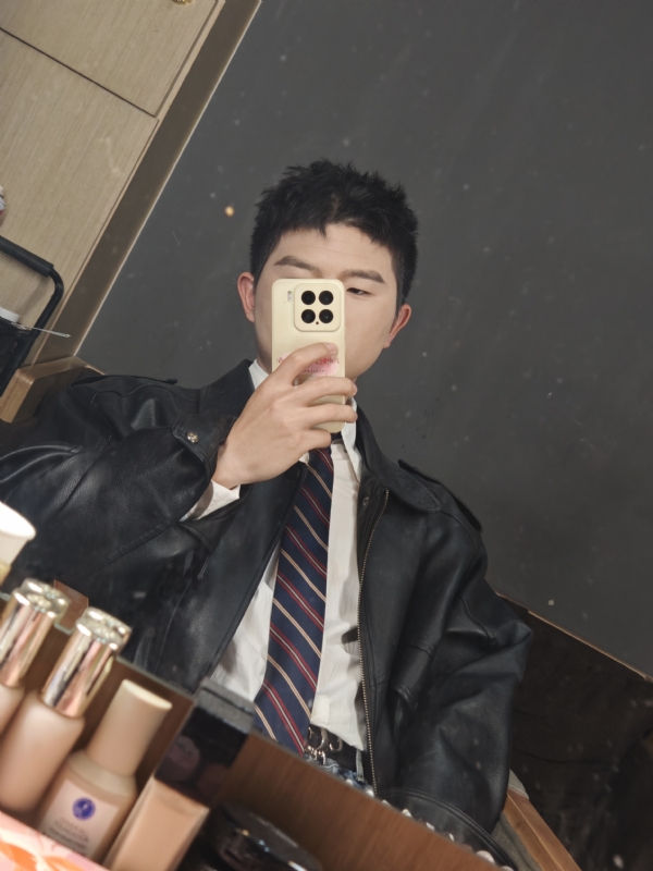 郝天翔的第一张照片--渭南相亲服务中心