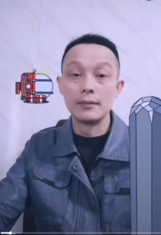 易进的第三张照片--渭南相亲服务中心