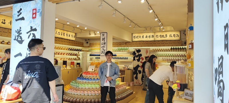 lilili109y的第三张照片--渭南相亲服务中心