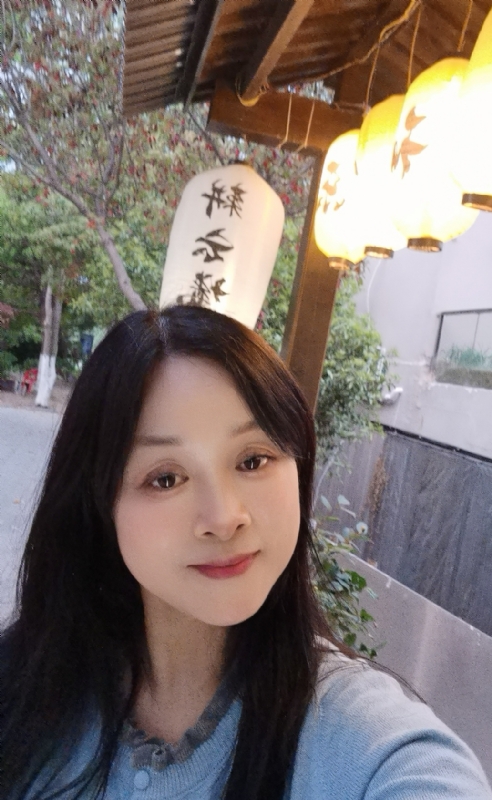 伊伊的第一张照片--渭南相亲服务中心