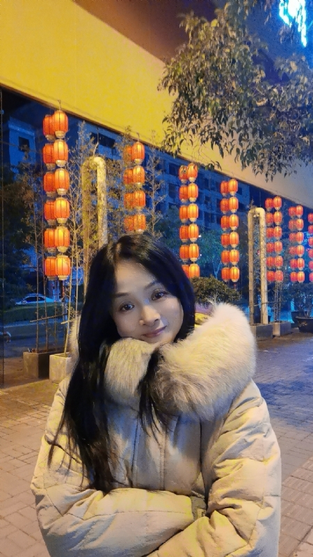 伊伊的第二张照片--渭南相亲服务中心