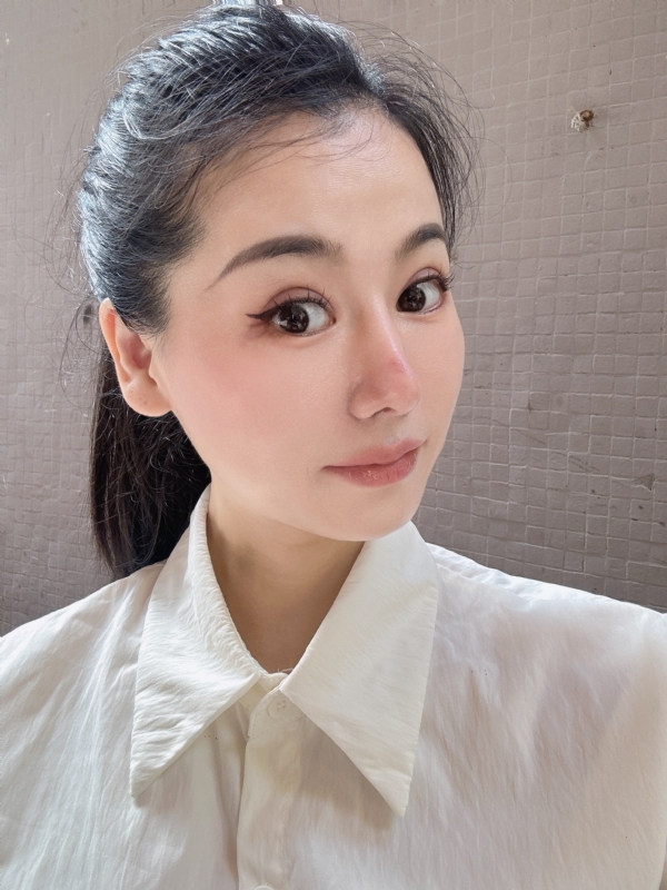 金莉的第二张照片--渭南相亲服务中心