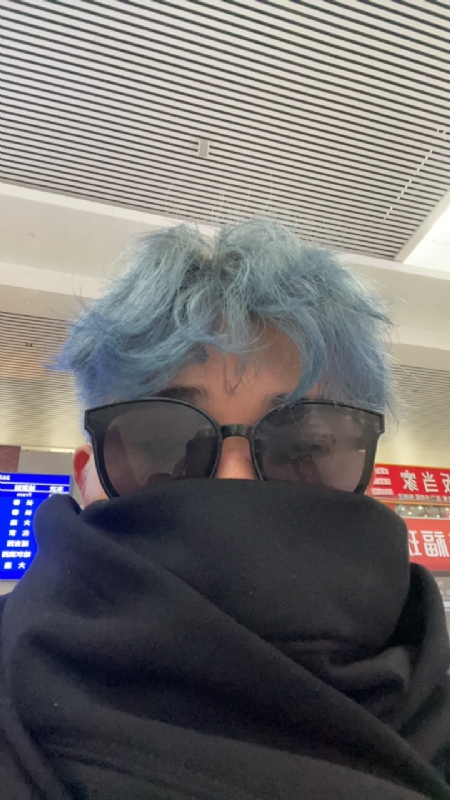 平行线的第一张照片--渭南相亲服务中心