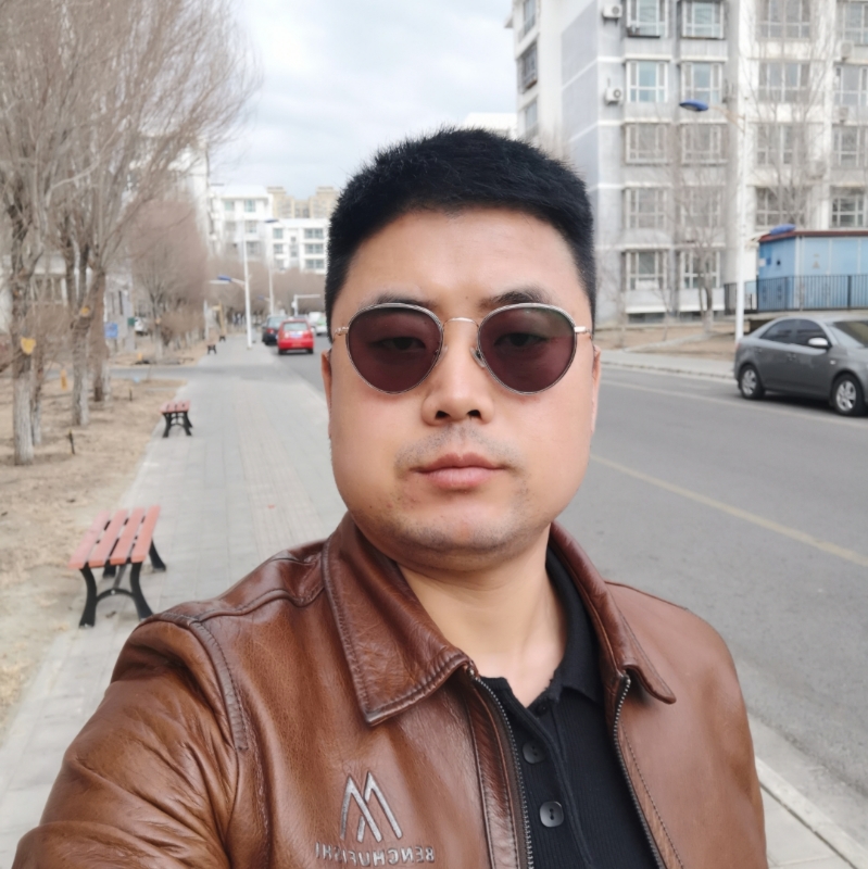 月下听风的第一张照片--渭南相亲服务中心