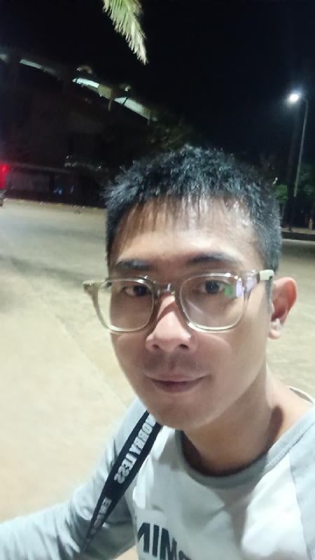龙龙的第二张照片--渭南相亲服务中心