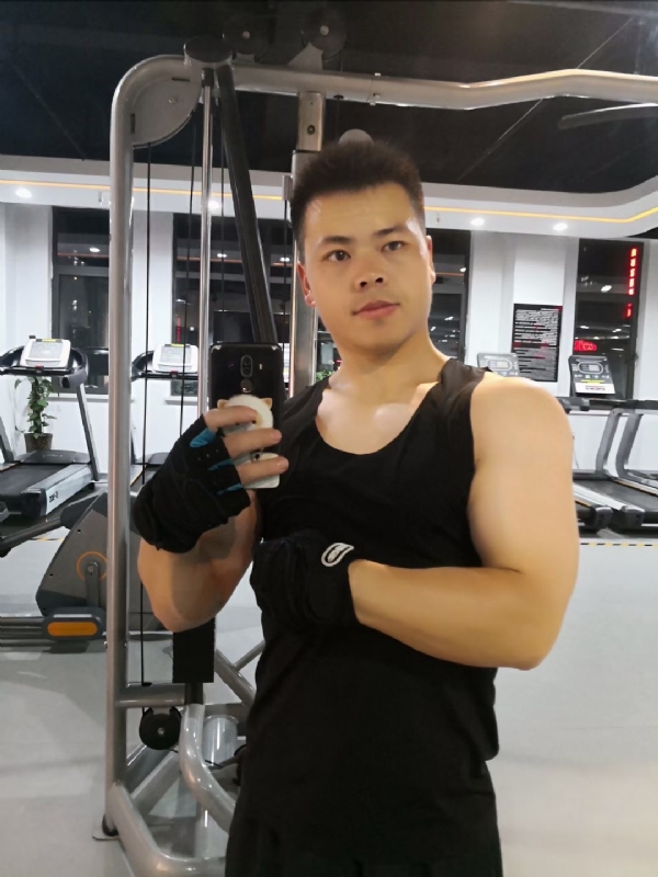 范迪塞尔的第二张照片--渭南相亲服务中心