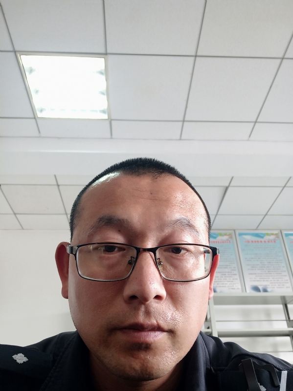 布鲁斯贺的第三张照片--渭南相亲服务中心