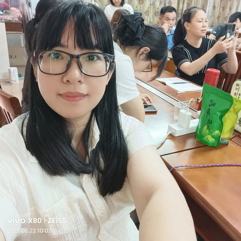 雯城慧敏的第一张照片--渭南相亲服务中心