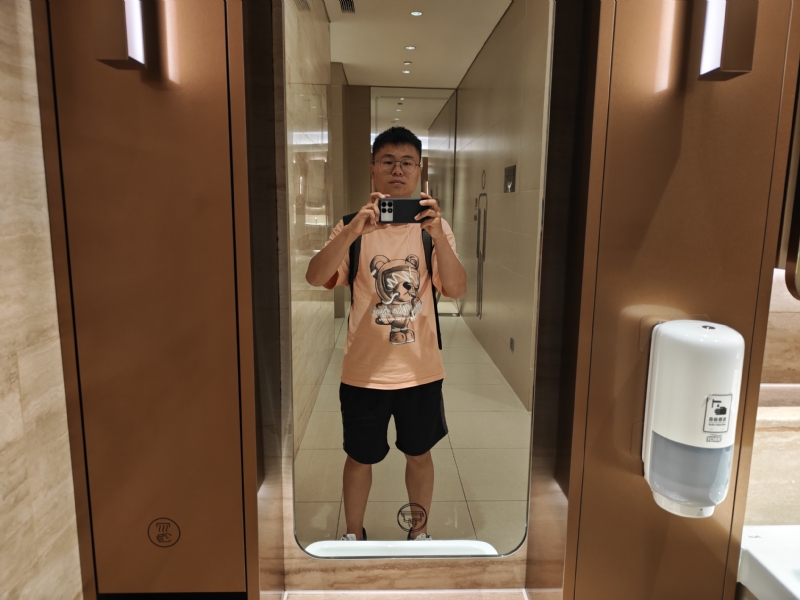 麒麟区幼儿园扛把子的第一张照片--渭南相亲服务中心
