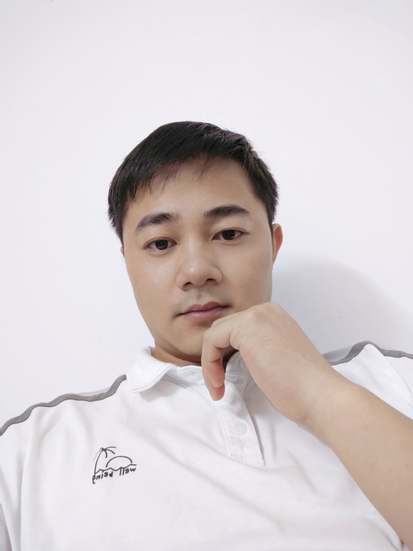 啊良的第一张照片--渭南相亲服务中心