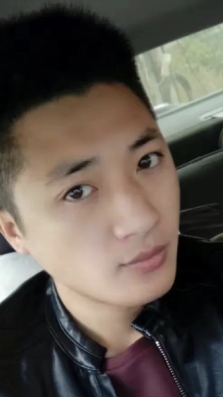 小汤米的第二张照片--渭南相亲服务中心