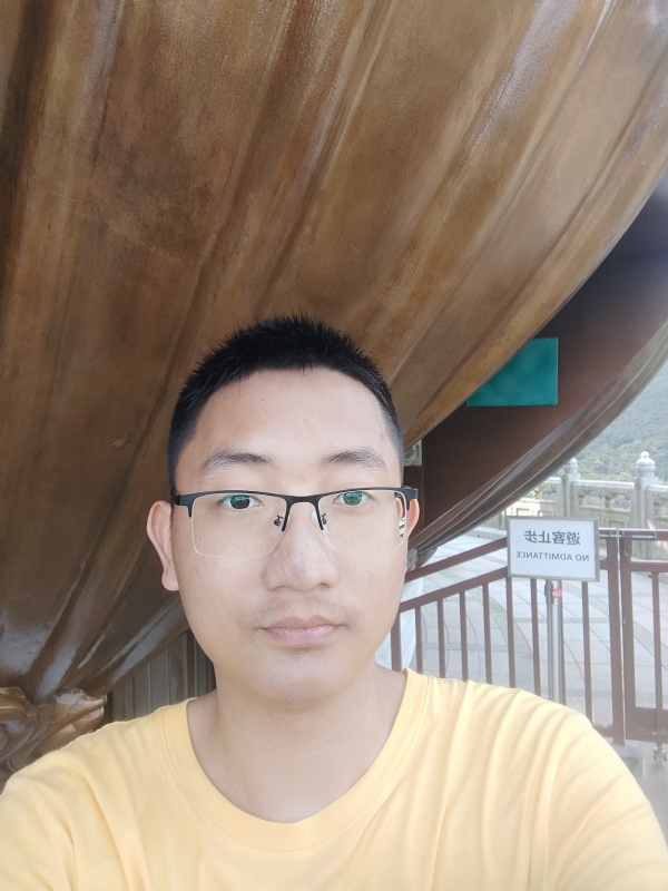 老实人的第一张照片--渭南相亲服务中心