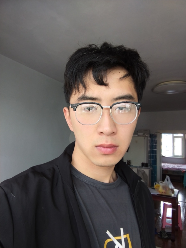 雷震雨的第一张照片--渭南相亲服务中心