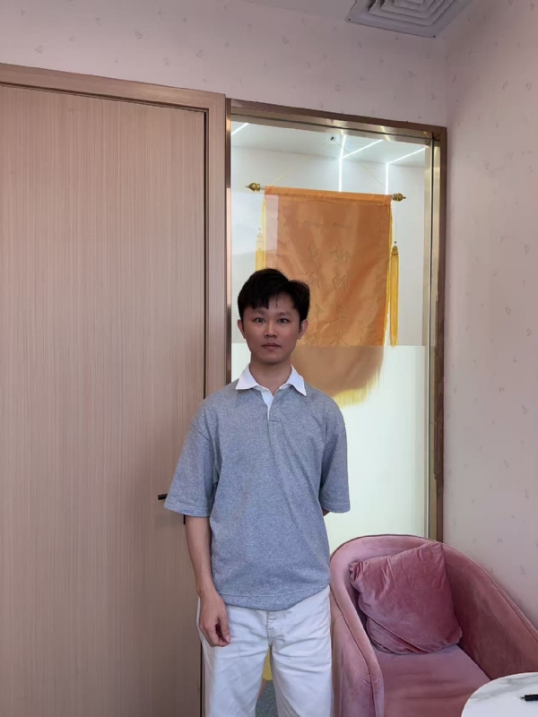 小叶子的第一张照片--渭南相亲服务中心