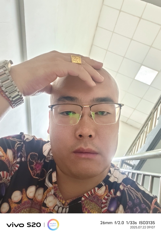 一生诺言的第五张照片--渭南相亲服务中心