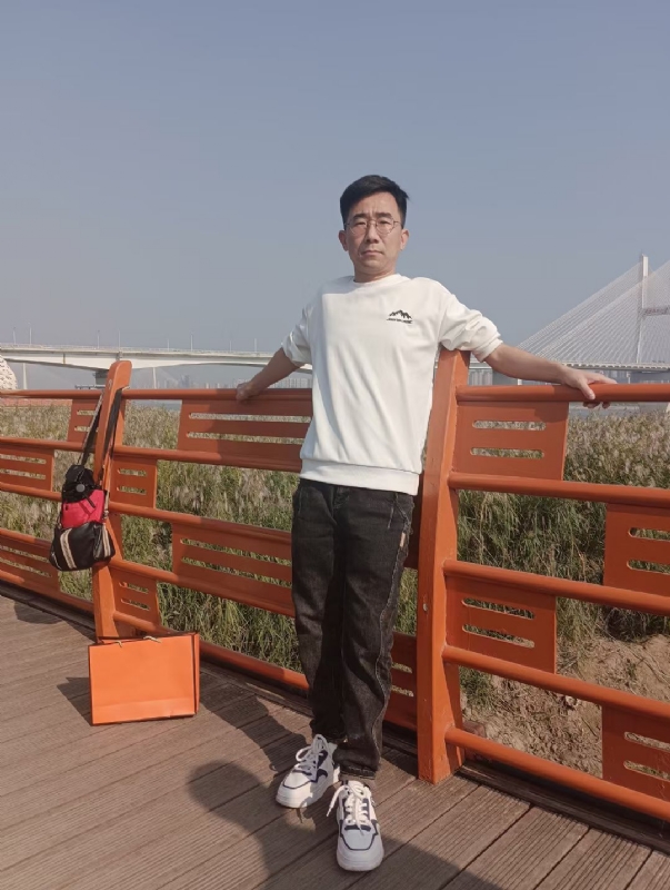 黑白的第一张照片--渭南相亲服务中心