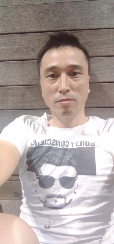 笑看一切的第一张照片--渭南相亲服务中心