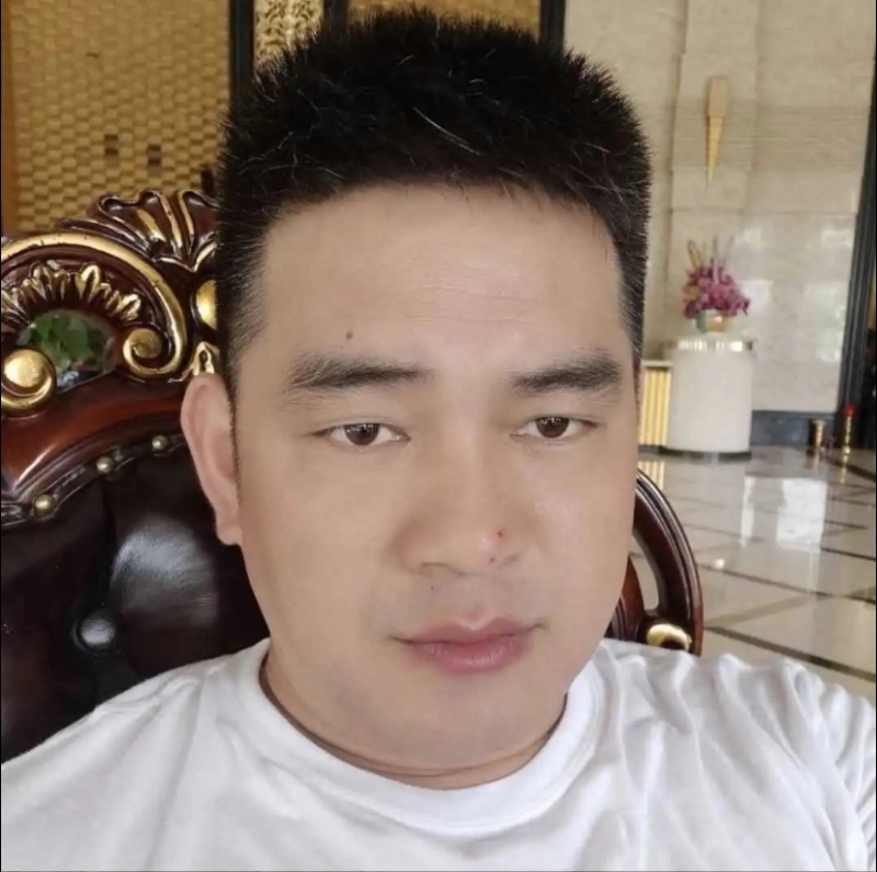 随风的第一张照片--渭南相亲服务中心