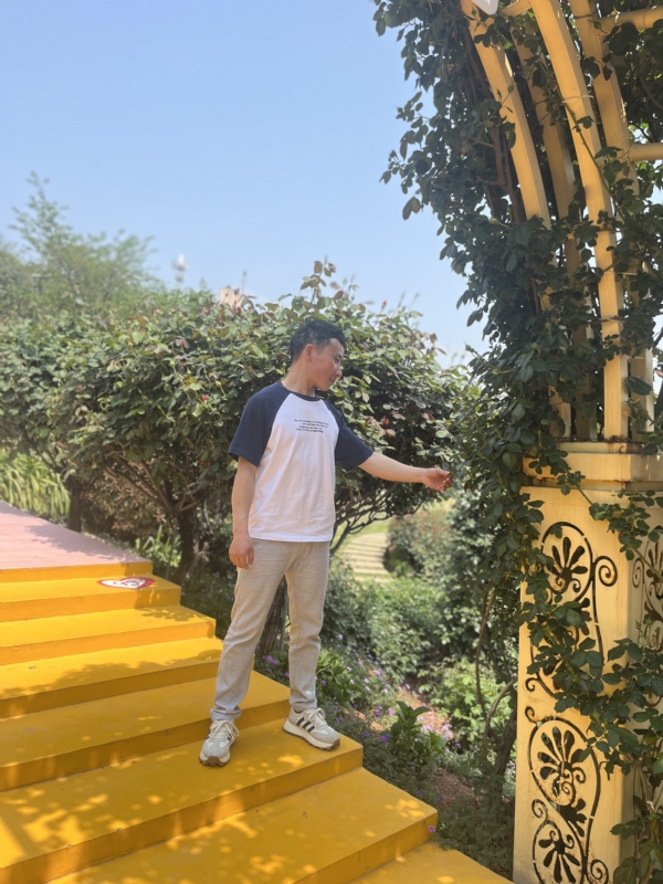 罗湘的第一张照片--渭南相亲服务中心