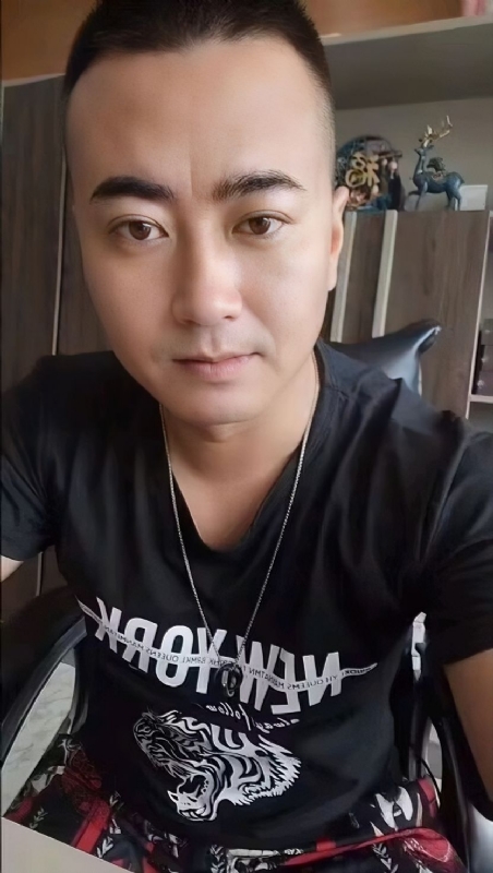 Luck耀的第一张照片--渭南相亲服务中心