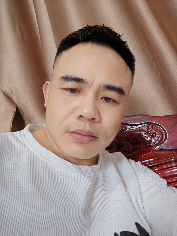 下一站的我的第一张照片--渭南相亲服务中心