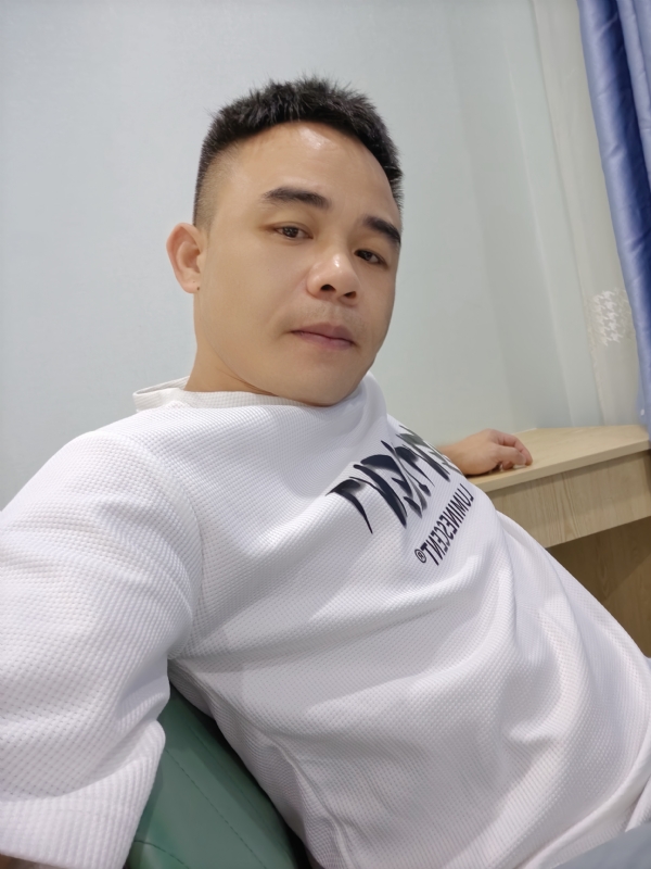 下一站的我的第二张照片--渭南相亲服务中心