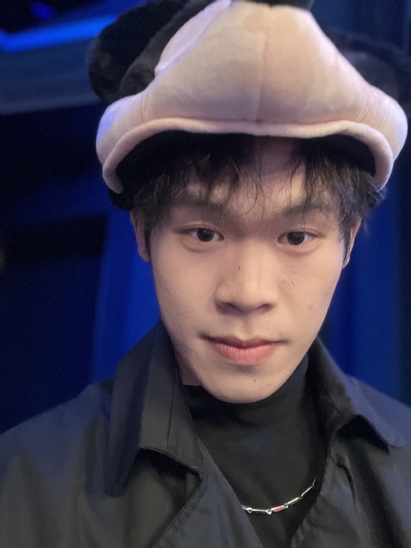 自律的杰的第一张照片--渭南相亲服务中心