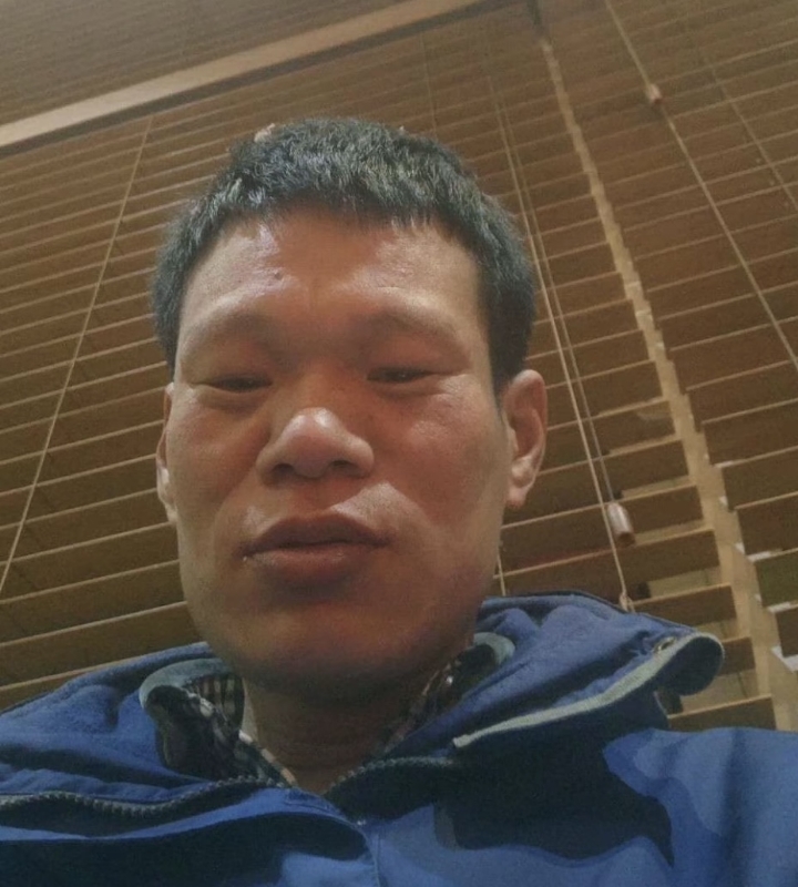 爱你在心口难开的第一张照片--渭南相亲服务中心