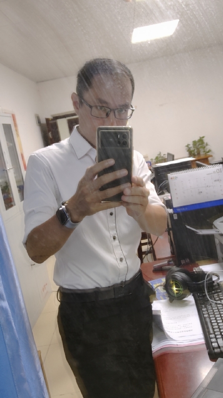 老蔡先生的第一张照片--渭南相亲服务中心