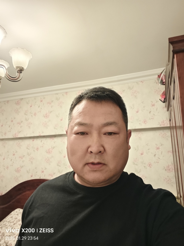 峰哥的第一张照片--渭南相亲服务中心