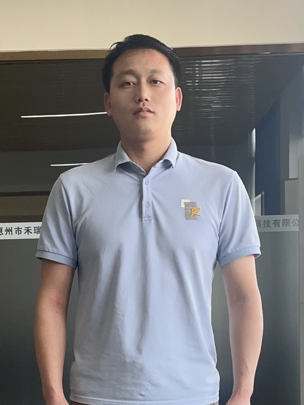 鹊桥的第一张照片--渭南相亲服务中心