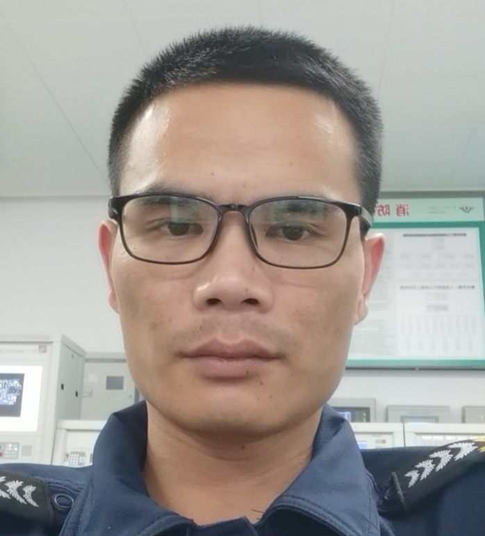 一直都在的第三张照片--渭南相亲服务中心