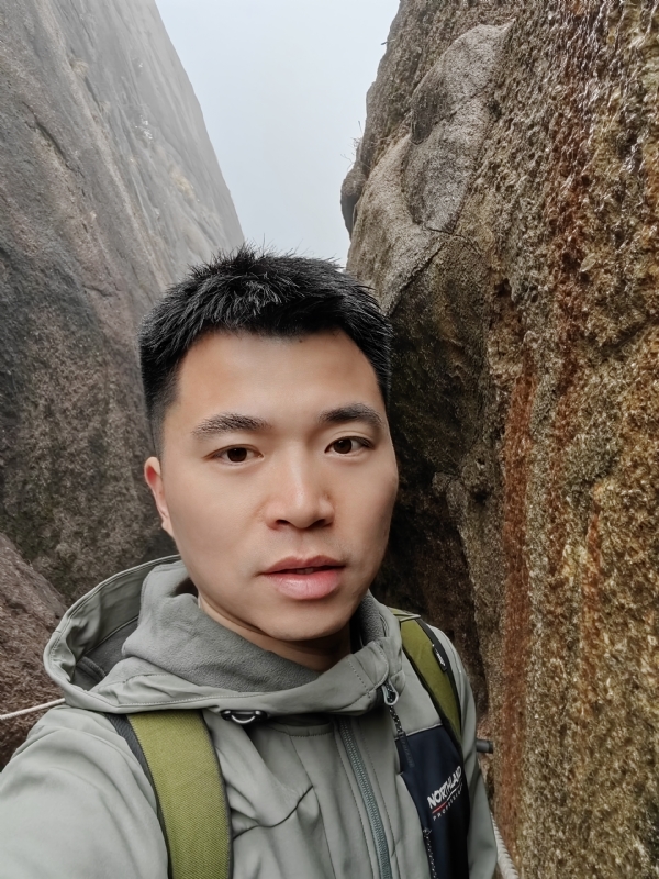 讲不出再见的第四张照片--渭南相亲服务中心