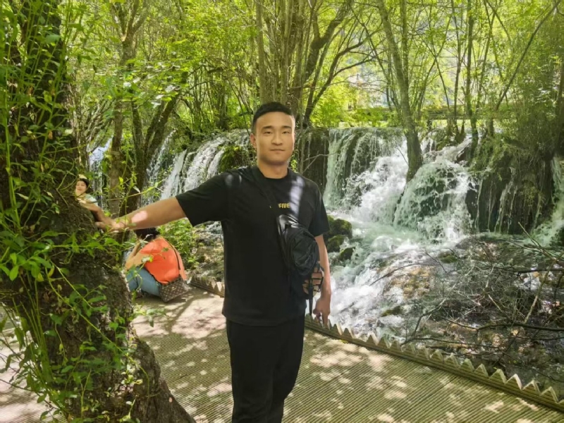 不管多累的第一张照片--渭南相亲服务中心