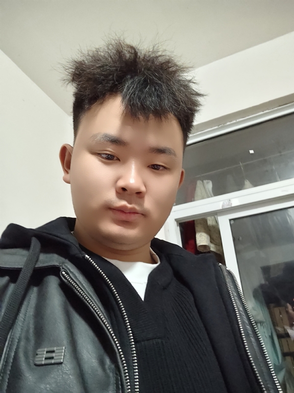 阿龙找对象的第一张照片--渭南相亲服务中心